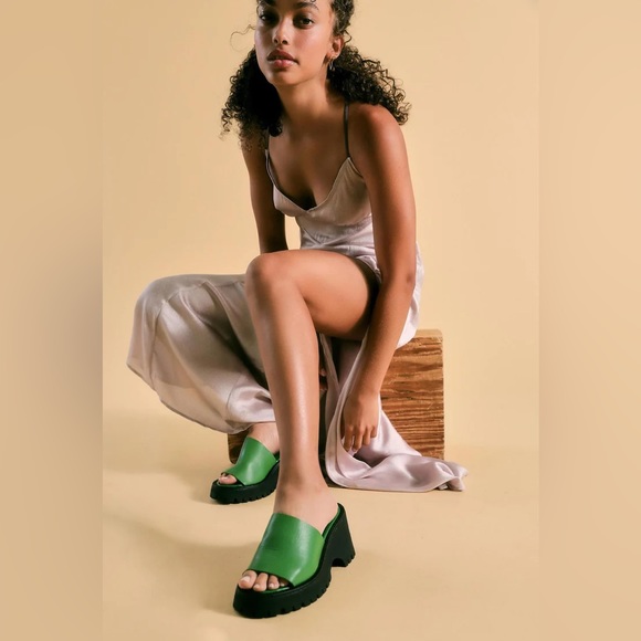 NEW Free People Winona Wedge Sandals In Kelly Green - Picture 2 of 9